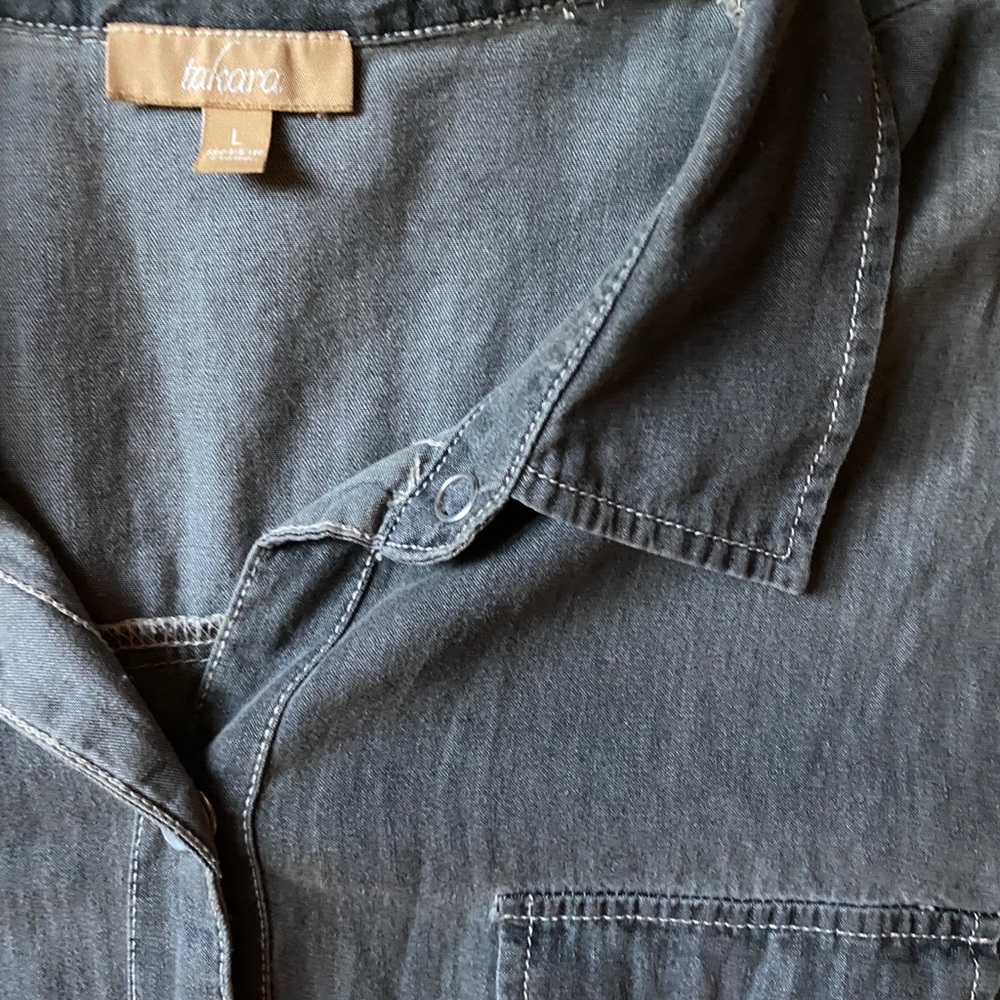 Button down top - Picture 2 of 2